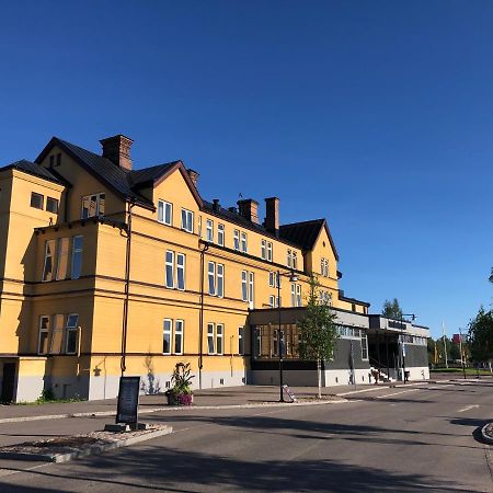 Orsa Jaernvaegshotell Eksteriør billede